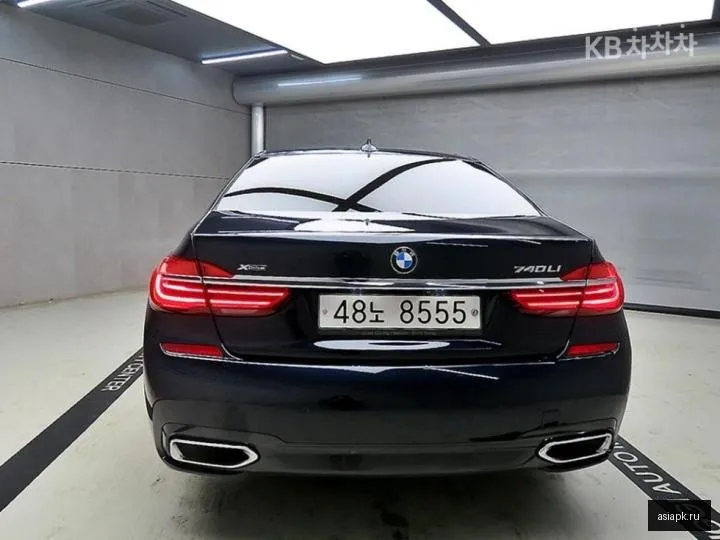 BMW 7-Series 3
