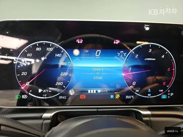 Mercedes-Benz S-Class 5
