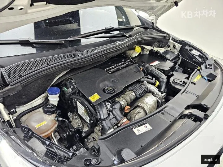 Peugeot 2008 6