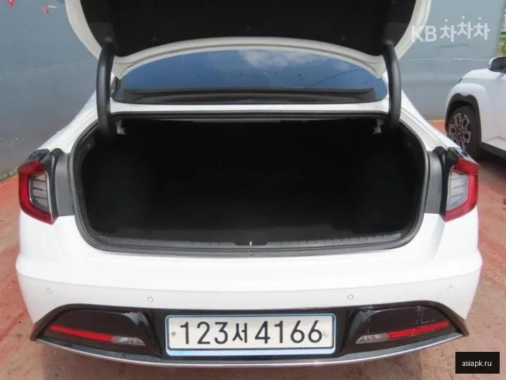 Hyundai Sonata 5