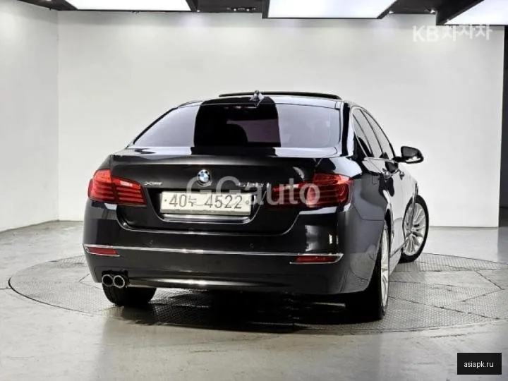 BMW 5-Series 3