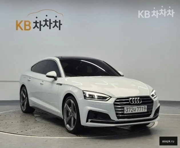 Audi A5 4