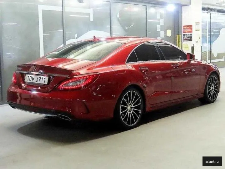 Mercedes-Benz CLS-Class 4