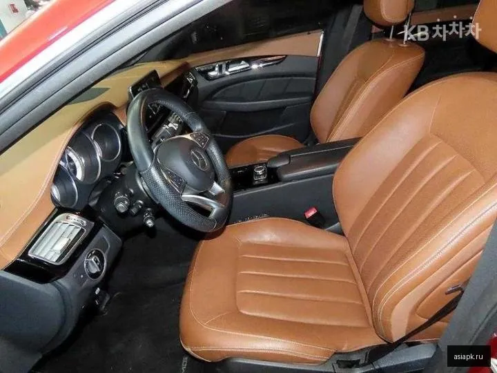 Mercedes-Benz CLS-Class 6