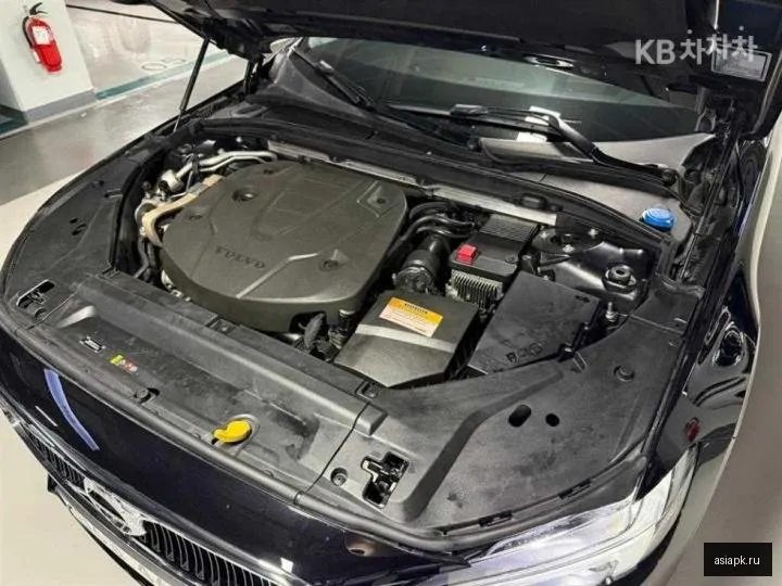 Volvo S90 5
