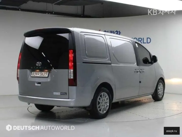 Hyundai Staria 2