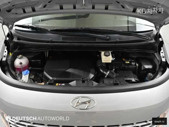 Hyundai Staria 6