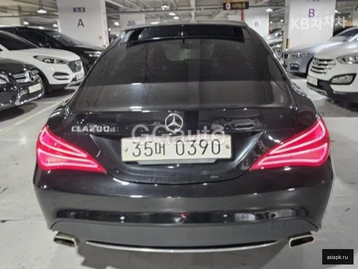 Mercedes-Benz CLA-Class 3