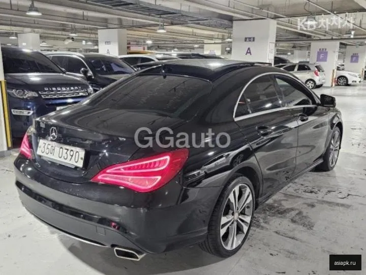 Mercedes-Benz CLA-Class 4