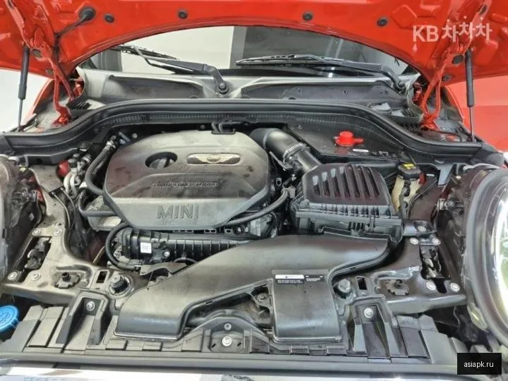 MINI Hatch 5