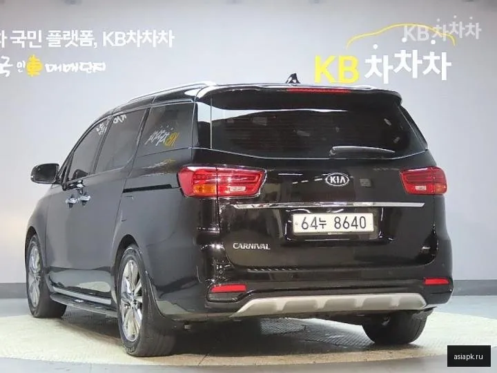 Kia Carnival 4