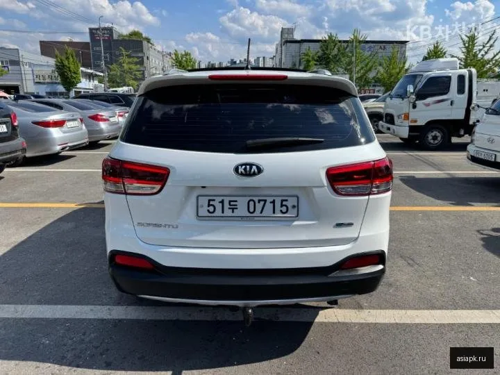 Kia Sorento 4