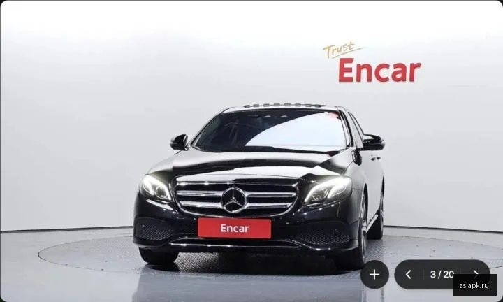 Mercedes-Benz E-Class 3