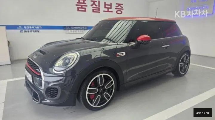 MINI Hatch 4