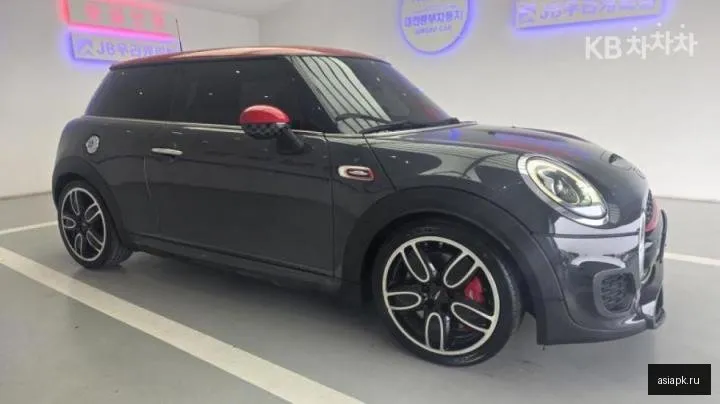 MINI Hatch 5