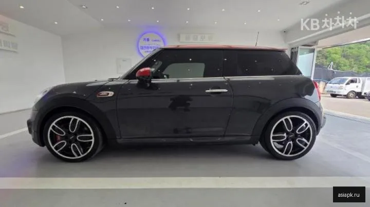 MINI Hatch 6
