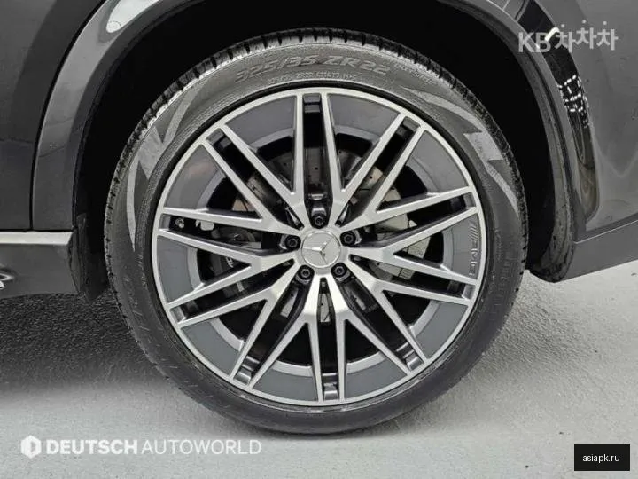 Mercedes-Benz GLE-Class 5