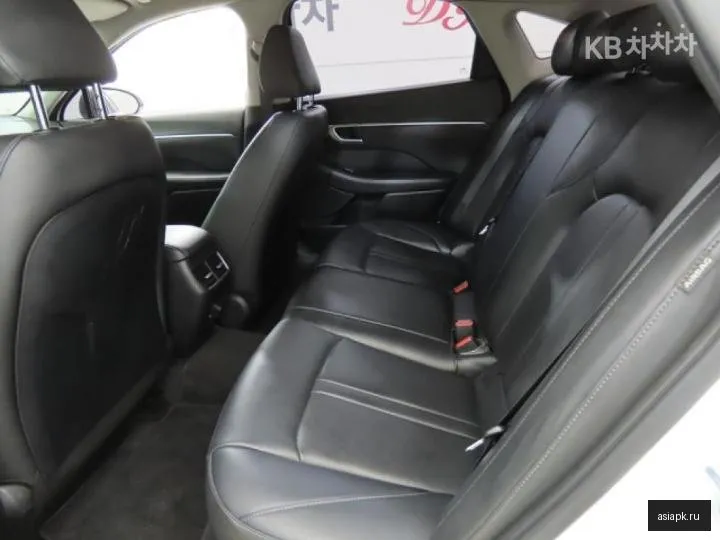 Hyundai Sonata 6