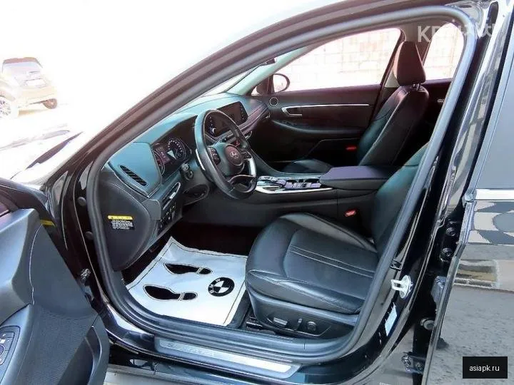 Hyundai Sonata 5