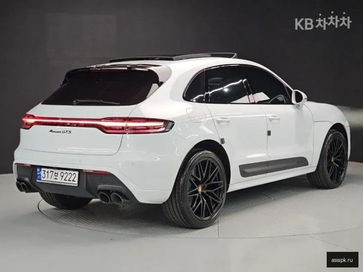 Porsche Macan 4