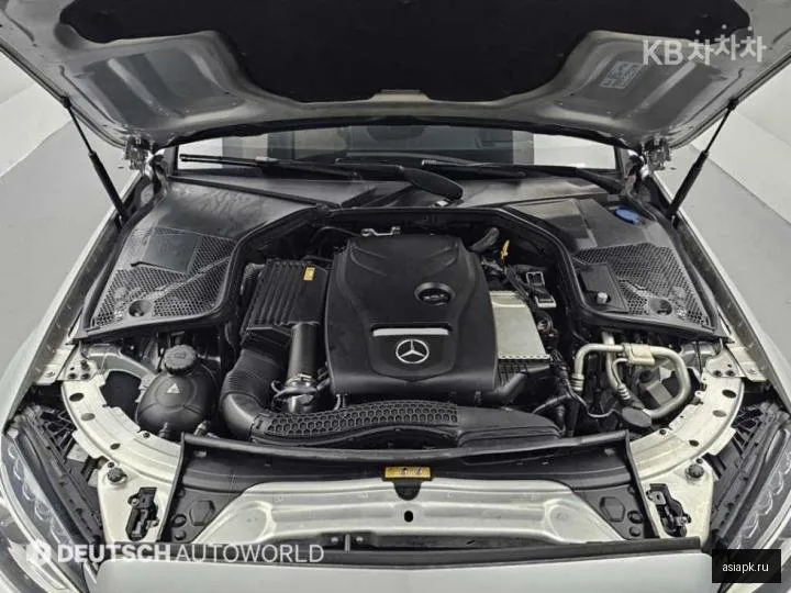 Mercedes-Benz C-Class 6
