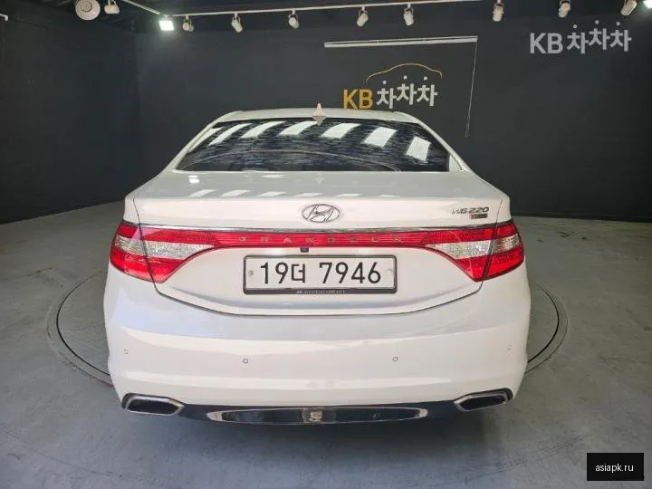 Hyundai Grandeur 3