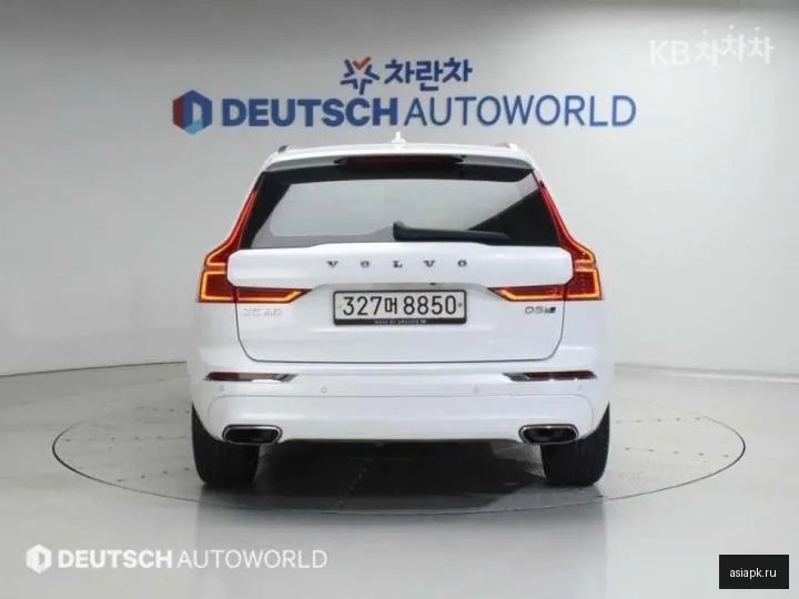 Volvo XC60 4