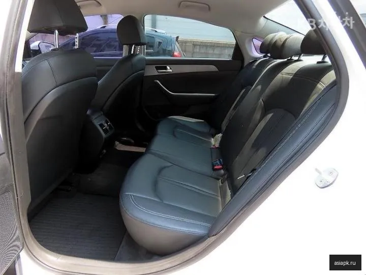 Hyundai Sonata 6