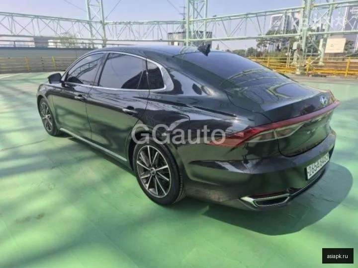 Hyundai Grandeur 3