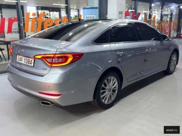 Hyundai Sonata 4
