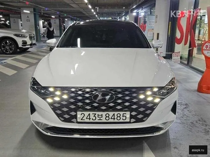 Hyundai Grandeur 3