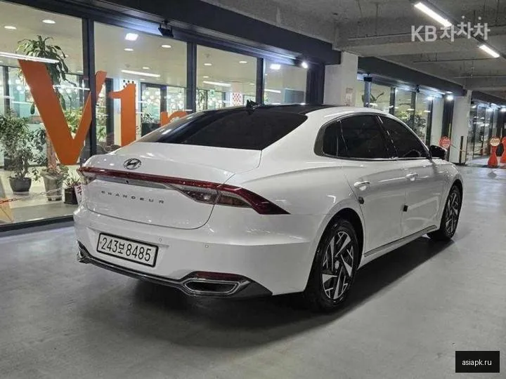 Hyundai Grandeur 5