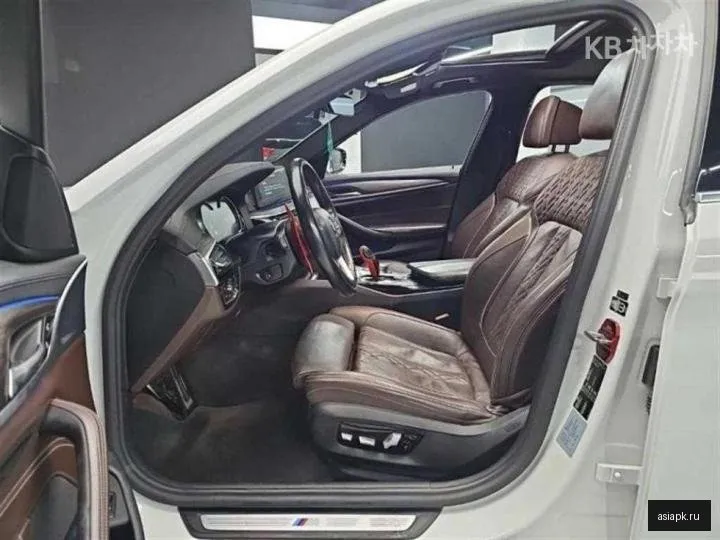 BMW 5-Series 5