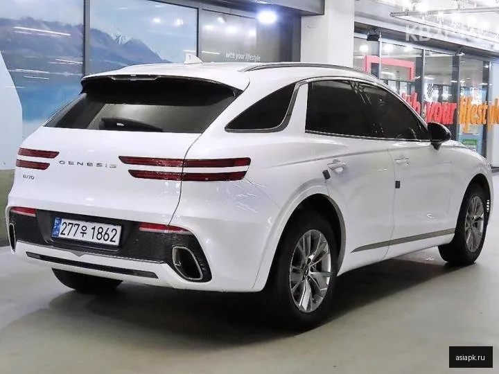 Genesis GV70 4