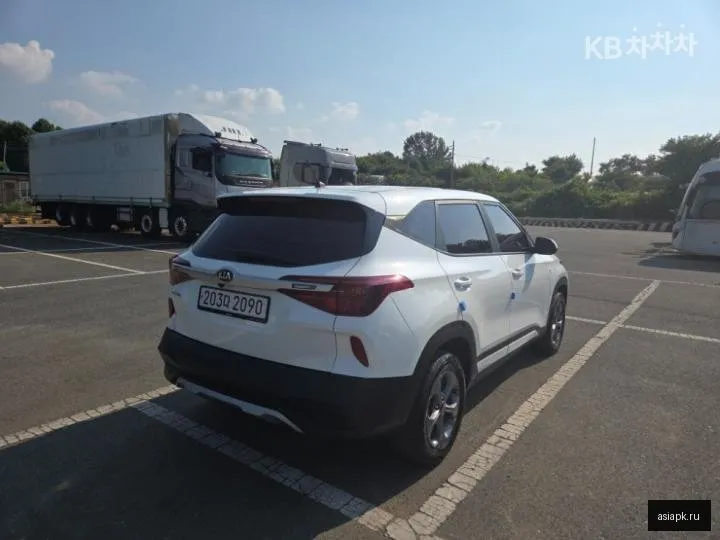 Kia Seltos 4