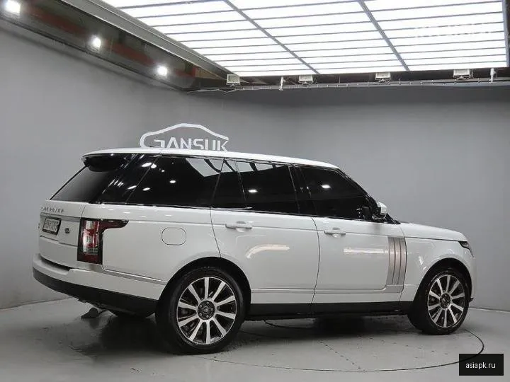 Land Rover Range Rover 4