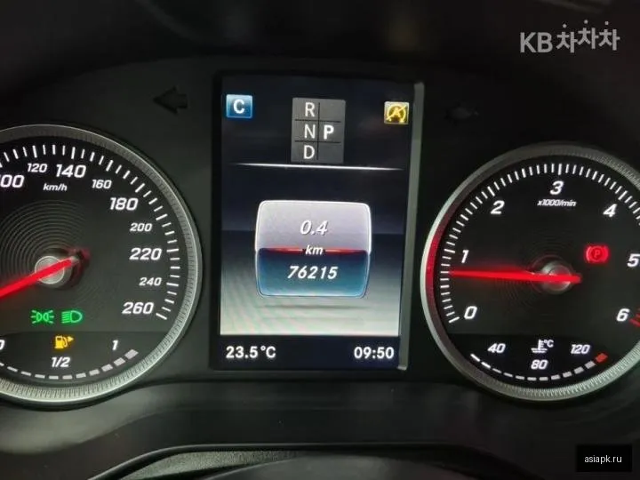 Mercedes-Benz GLC-Class 6