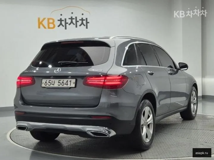 Mercedes-Benz GLC-Class 3