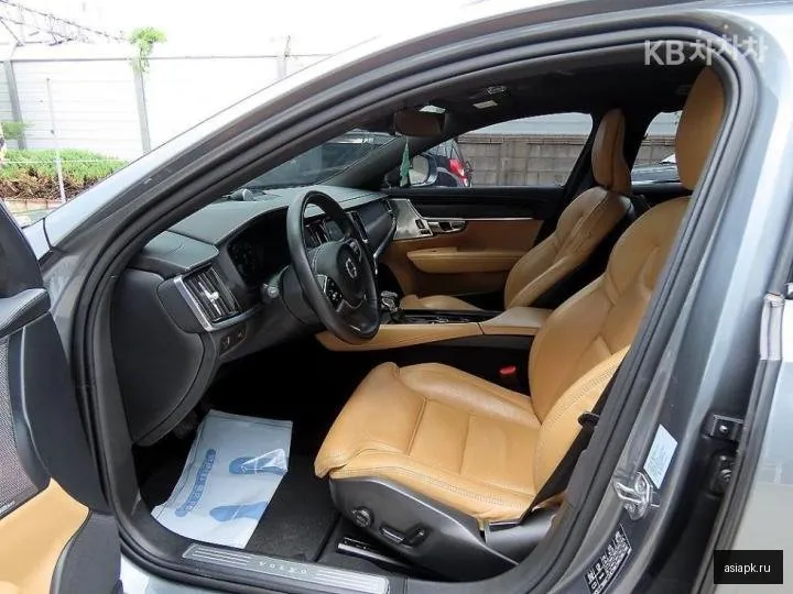 Volvo V90 5