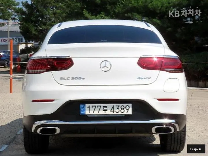 Mercedes-Benz GLC-Class 4
