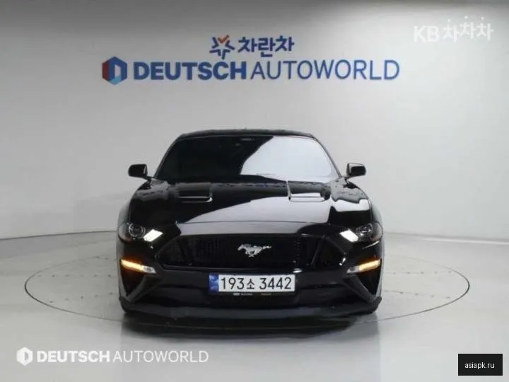Ford Mustang 3