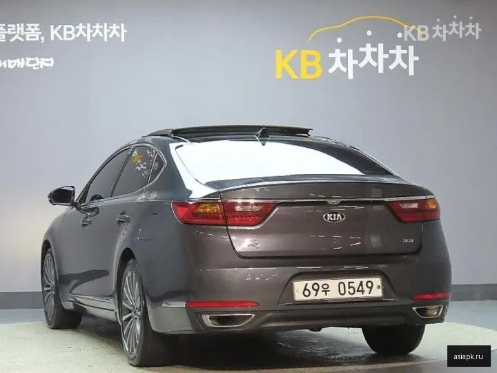 Kia K7 4