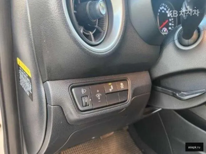 Kia K3 6