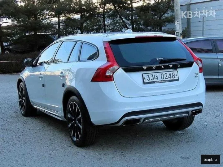 Volvo V60 3