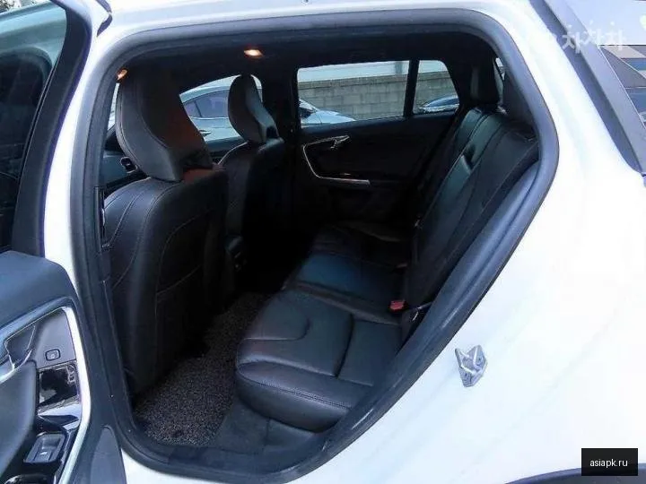 Volvo V60 6