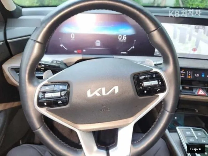 Kia K8 6