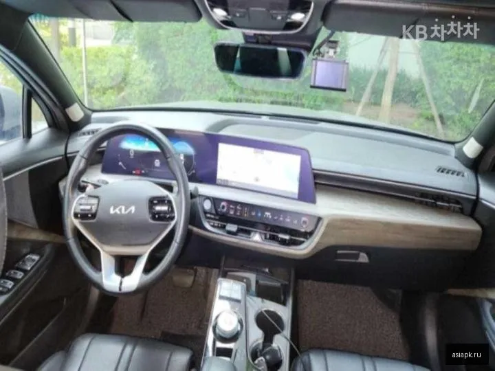 Kia K8 4