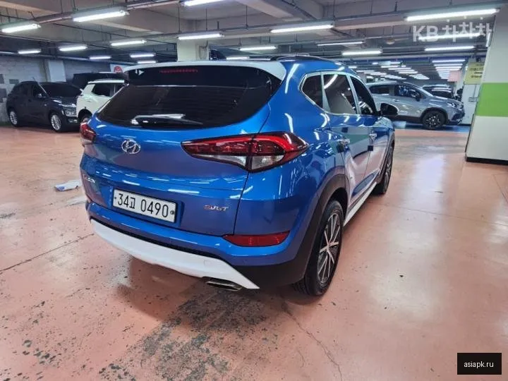 Hyundai Tucson 4