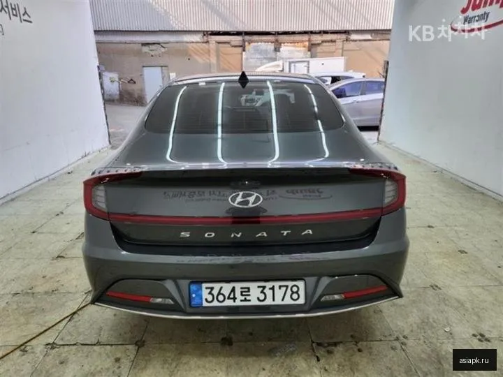 Hyundai Sonata 5