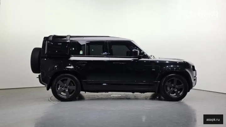 Land Rover Defender 2